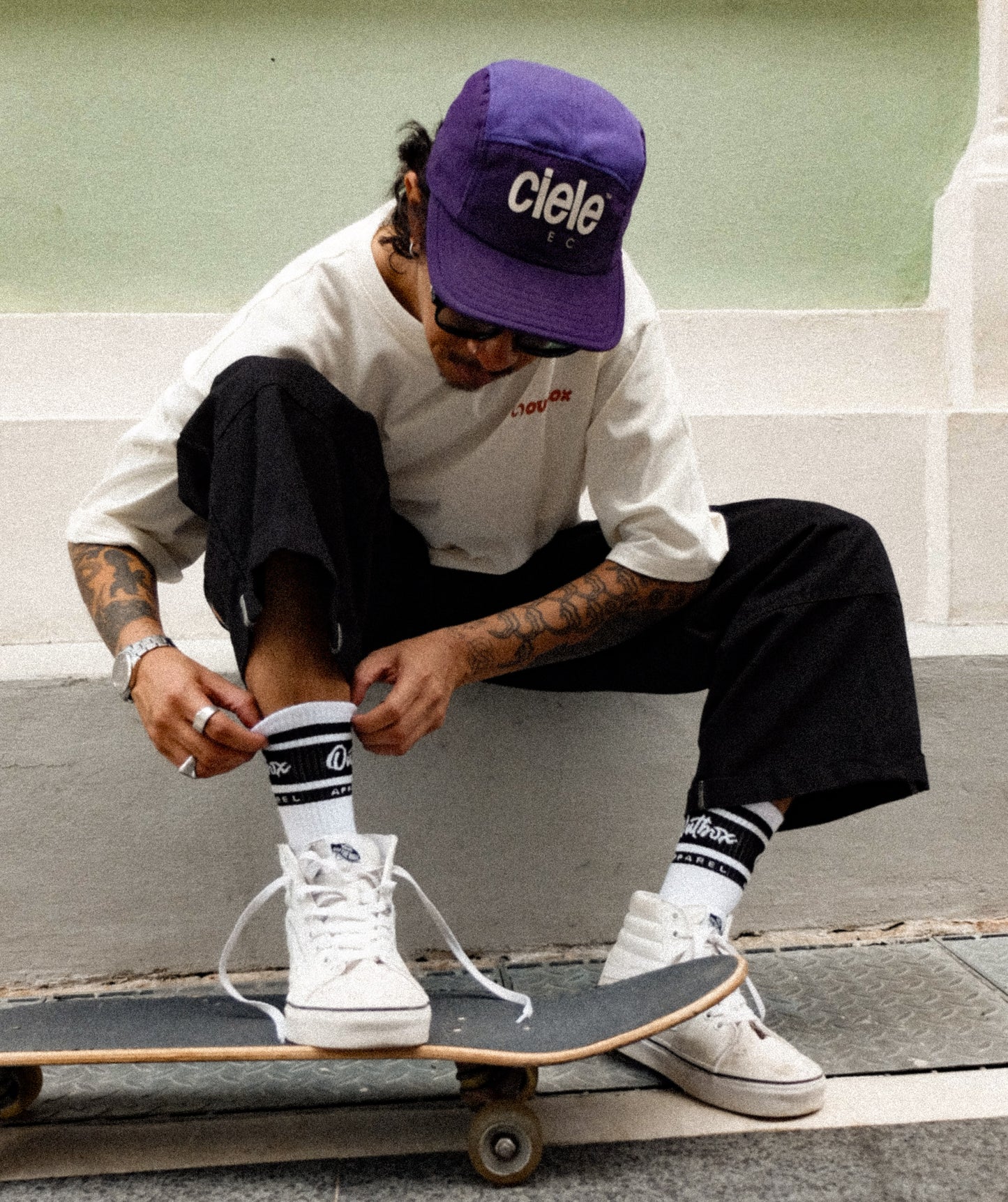 Outbox Essential Crew Socks White