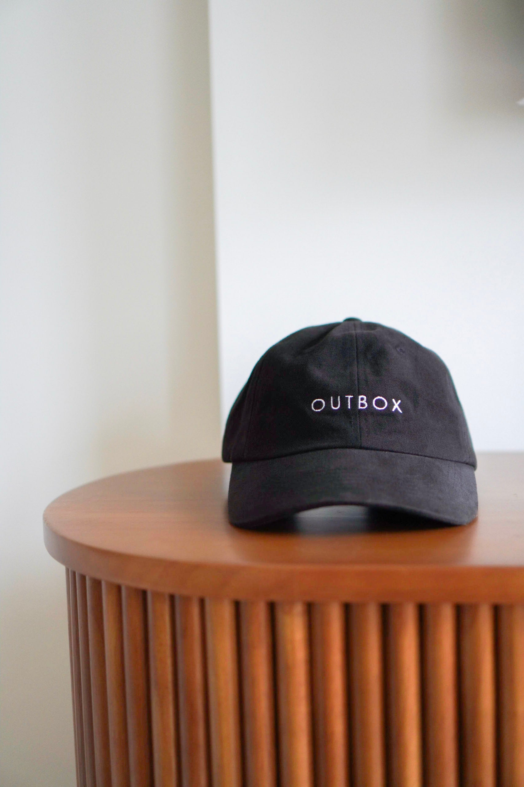 Top Out Cap OUTBOX CAP - 6 panel Black Basic – Outboxsg